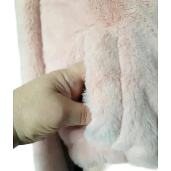 Love Tree Pink Faux Fur Bomber Jacket Size Large (please see measurements) - Picture 3 of 9